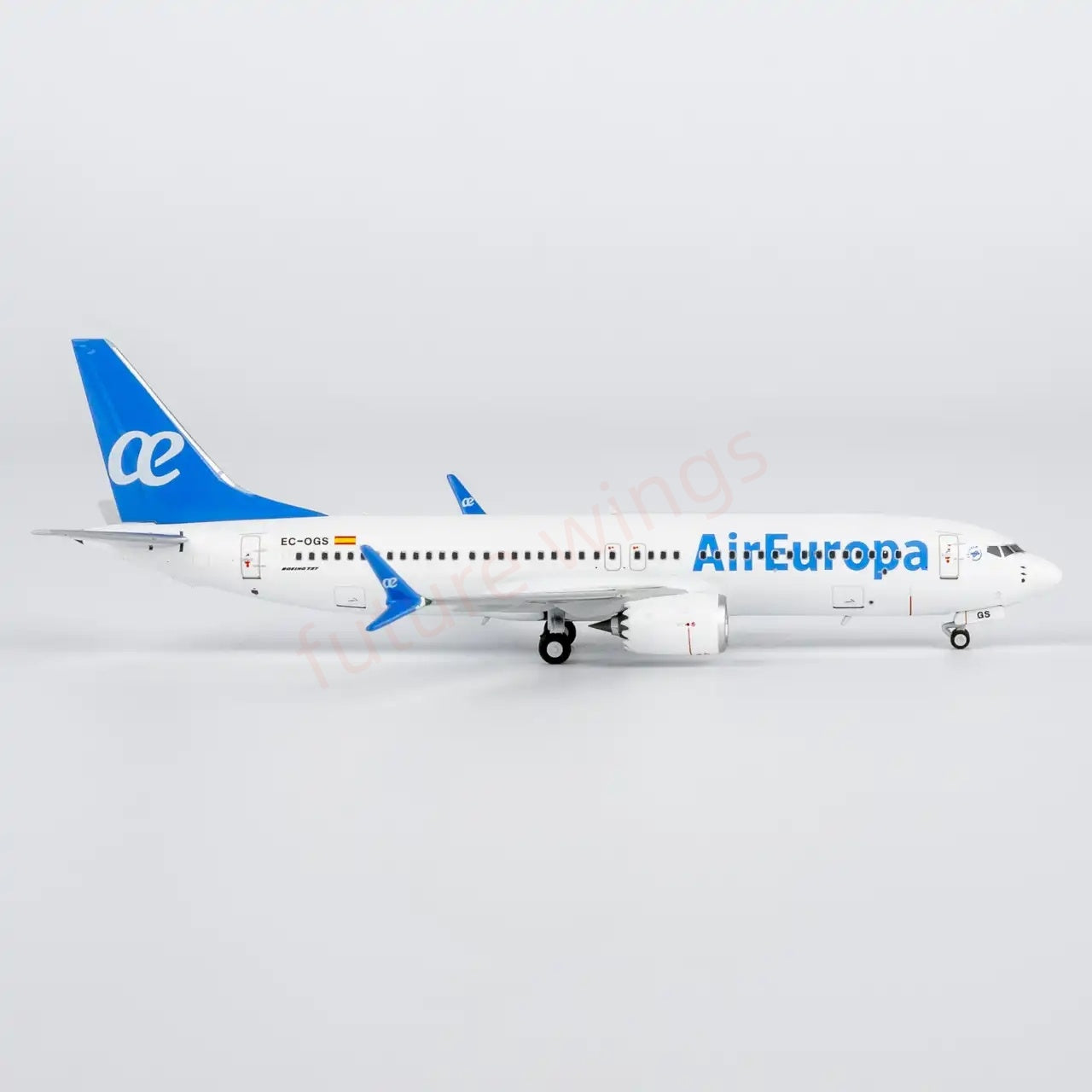 1:400 NG Models NG88044 Air Europa B737 MAX8 ES-OGS Aircraft Model+Free Tractor