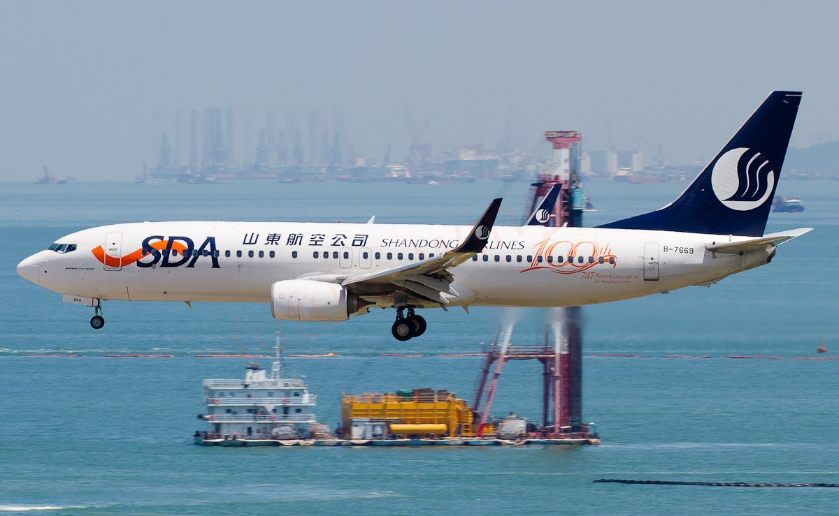 1:200 KJ Model(InFlight200*) ShanDong Airlines B737-800 B-7669 Diecast Aircraft Model