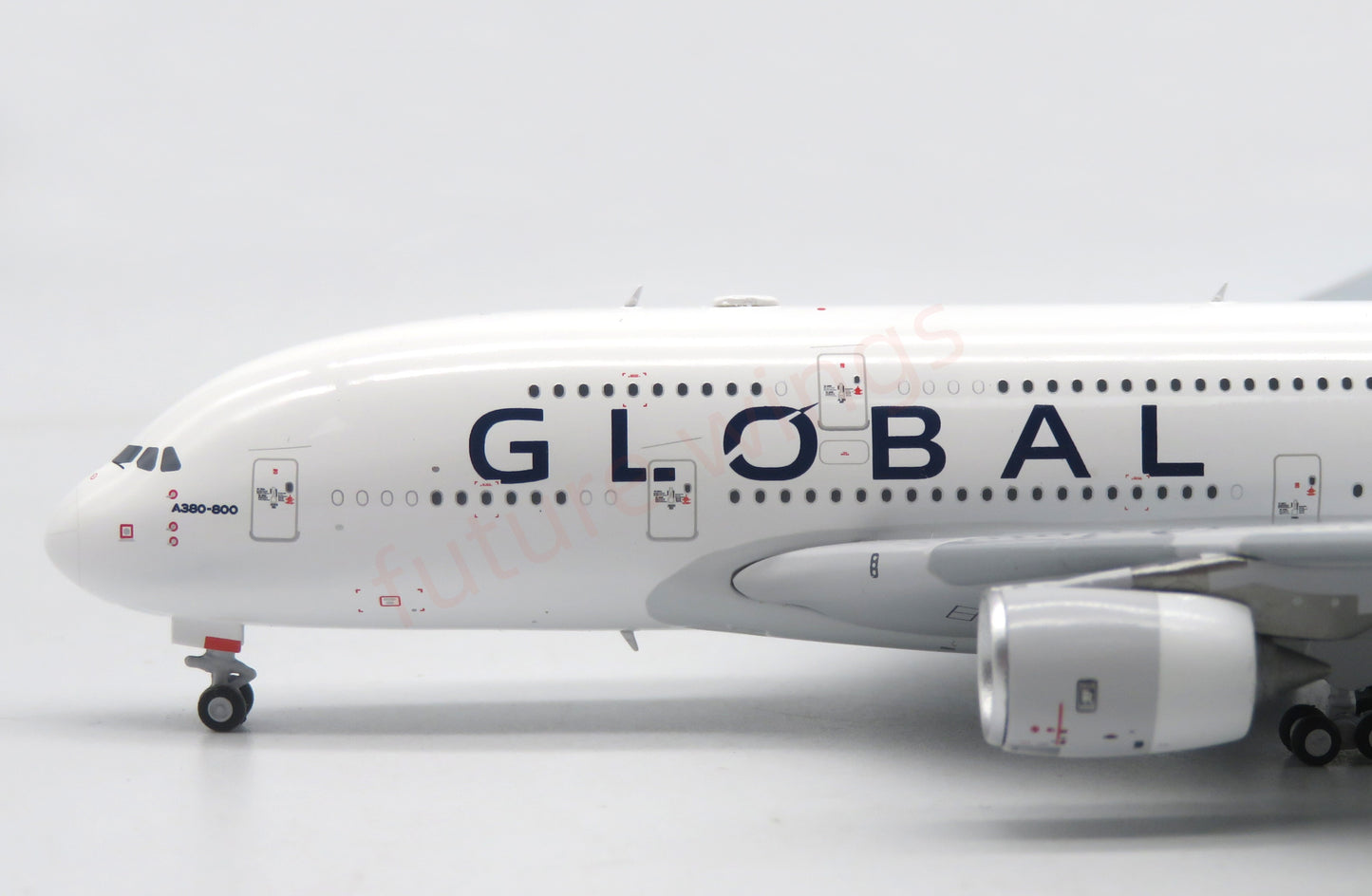 1:400 Apollo Global Airlines A380 9H-GLOBL Aircraft Model+Free Tractor