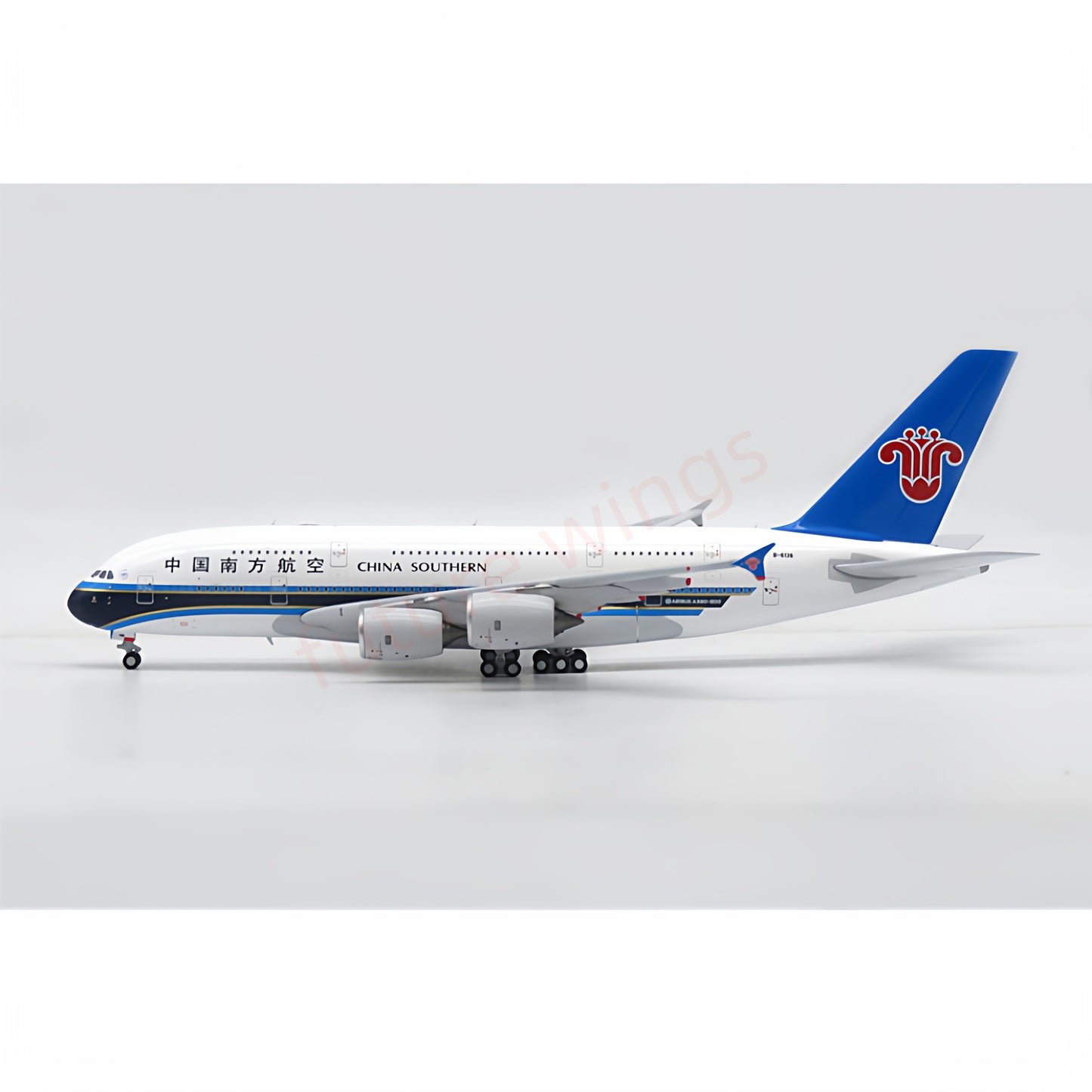 1:400 Apollo China Southern Airlines A380 B-6136 Aircraft Model+Free Tractor