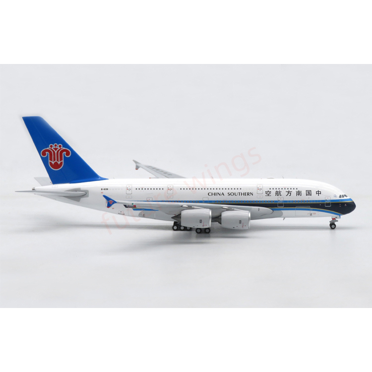 1:400 Apollo China Southern Airlines A380 B-6136 Aircraft Model+Free Tractor