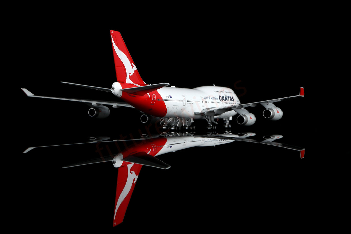 1:400 HX Models Qantas Airways B747-400 VH-OJS (5 engines and 4 engines)Aircraft Model Free Tractor +Stand