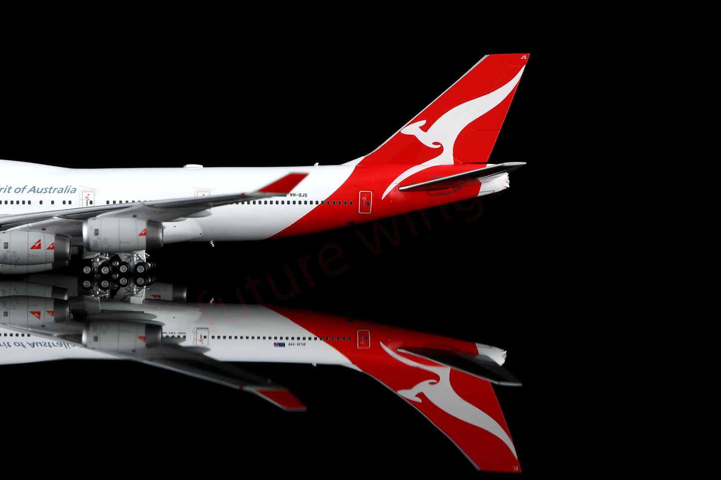 1:400 HX Models Qantas Airways B747-400 VH-OJS (5 engines and 4 engines)Aircraft Model Free Tractor +Stand