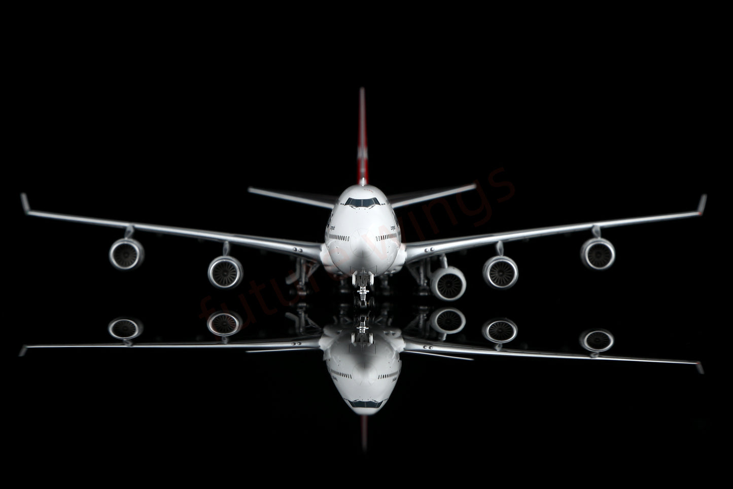 1:400 HX Models Qantas Airways B747-400 VH-OJS (5 engines and 4 engines)Aircraft Model Free Tractor +Stand