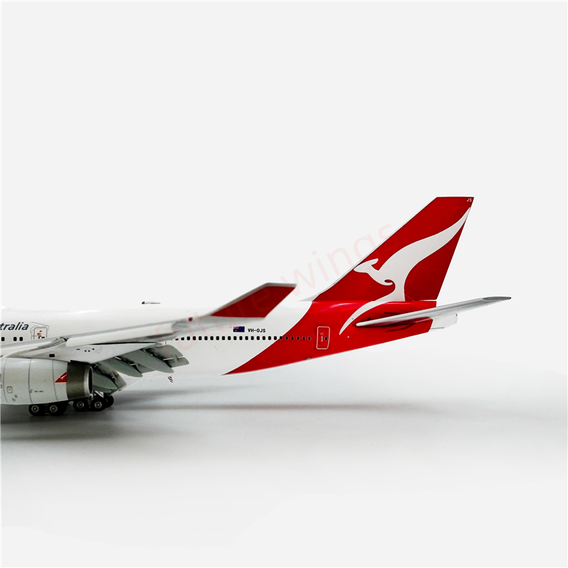 1:400 HX Models Qantas Airways B747-400 VH-OJS (5 engines and 4 engines)Aircraft Model Free Tractor +Stand
