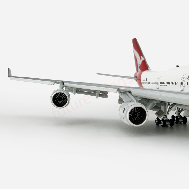 1:400 HX Models Qantas Airways B747-400 VH-OJS (5 engines and 4 engines)Aircraft Model Free Tractor +Stand