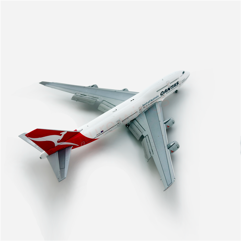 1:400 HX Models Qantas Airways B747-400 VH-OJS (5 engines and 4 engines)Aircraft Model Free Tractor +Stand