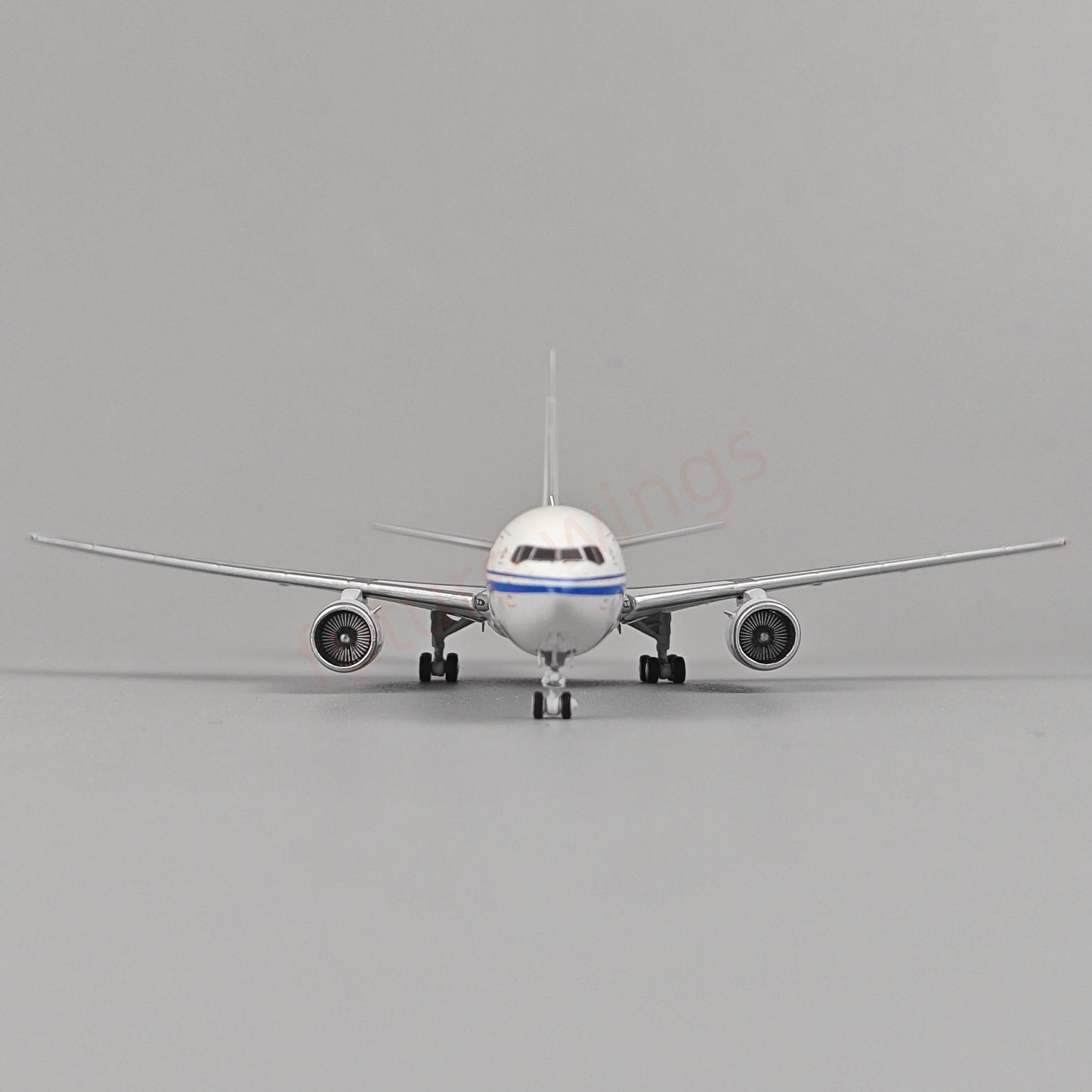 1:400 C Model Air China B767-200ER B-2556 Aircraft Model+Free Tractor