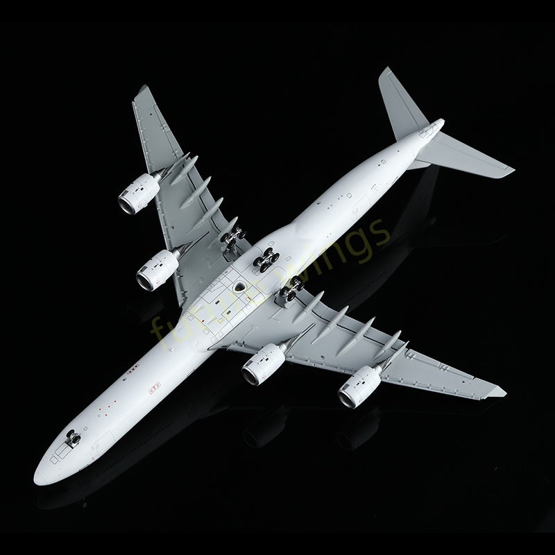 1:400 HX Models Airbus A340-600 Blank Aircraft Model+Free Tractor