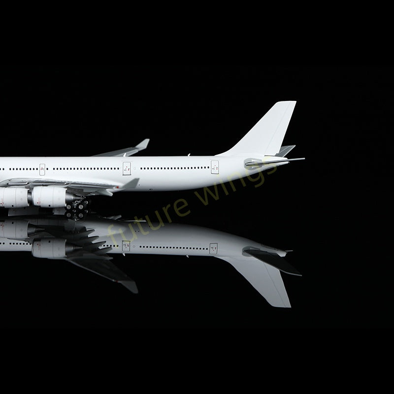1:400 HX Models Airbus A340-600 Blank Aircraft Model+Free Tractor