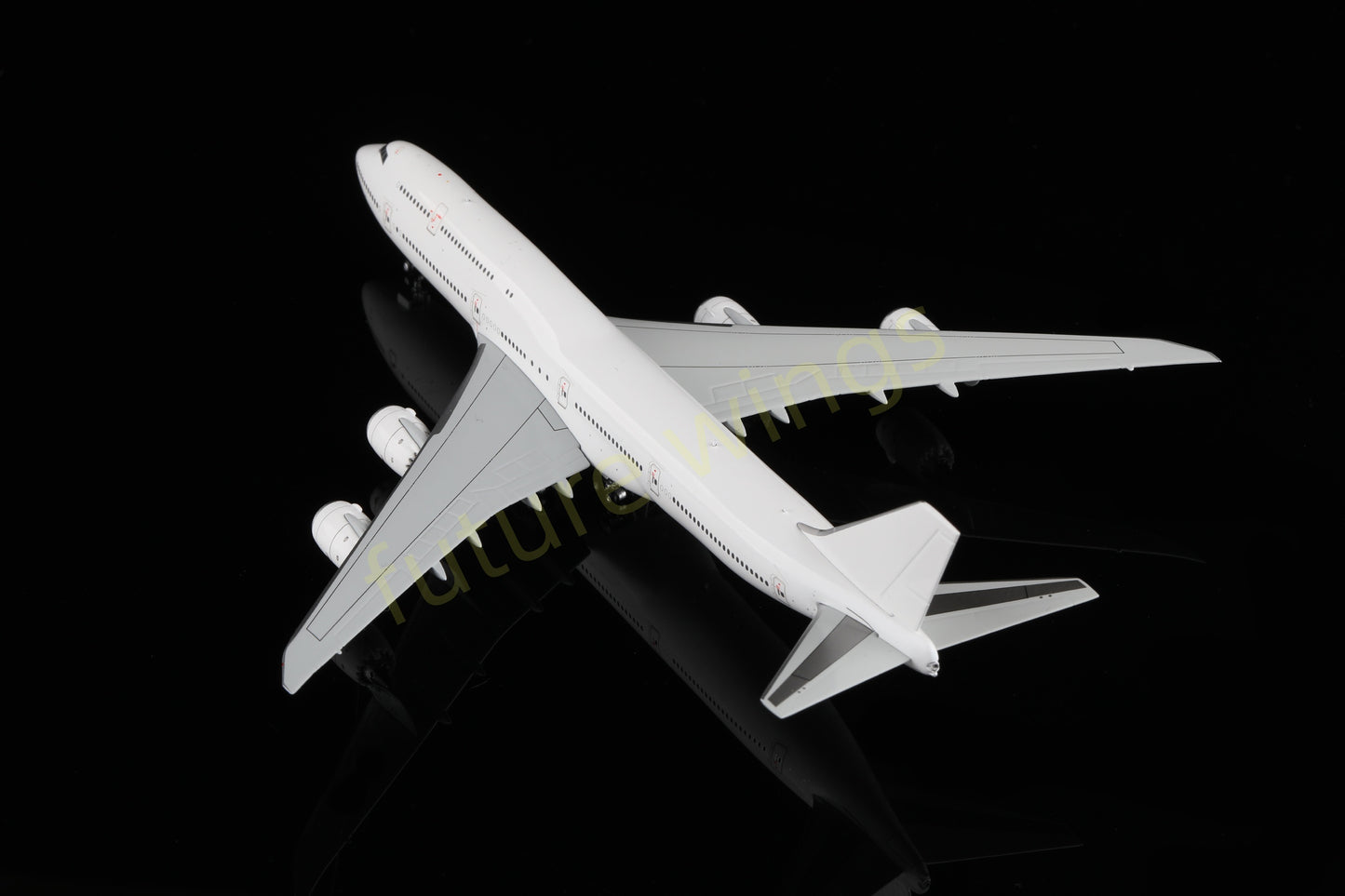 1:400 HX Models Boeing B747-8 Blank Aircraft Model+Free Tractor