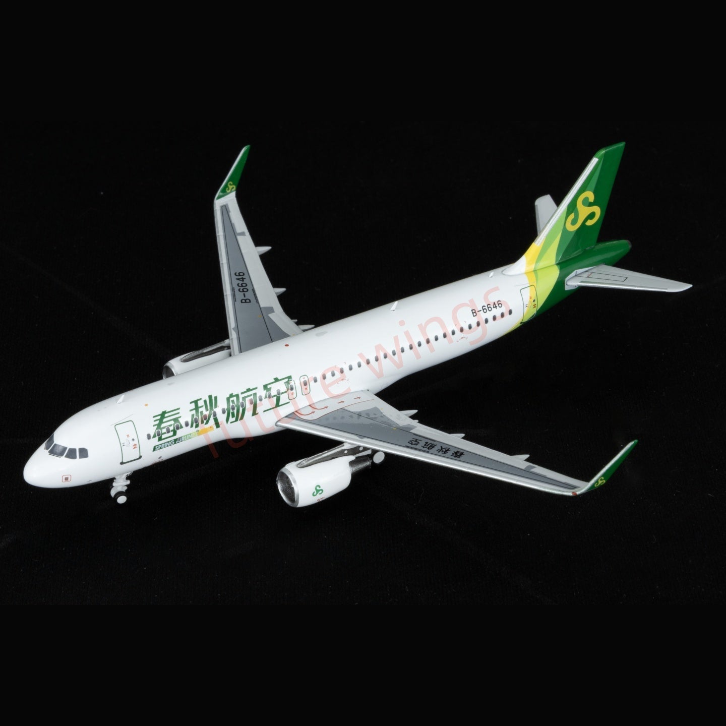 1:400 Kylin Models Spring Airlines A320 B-6646 Aircraft Model+Free Tractor
