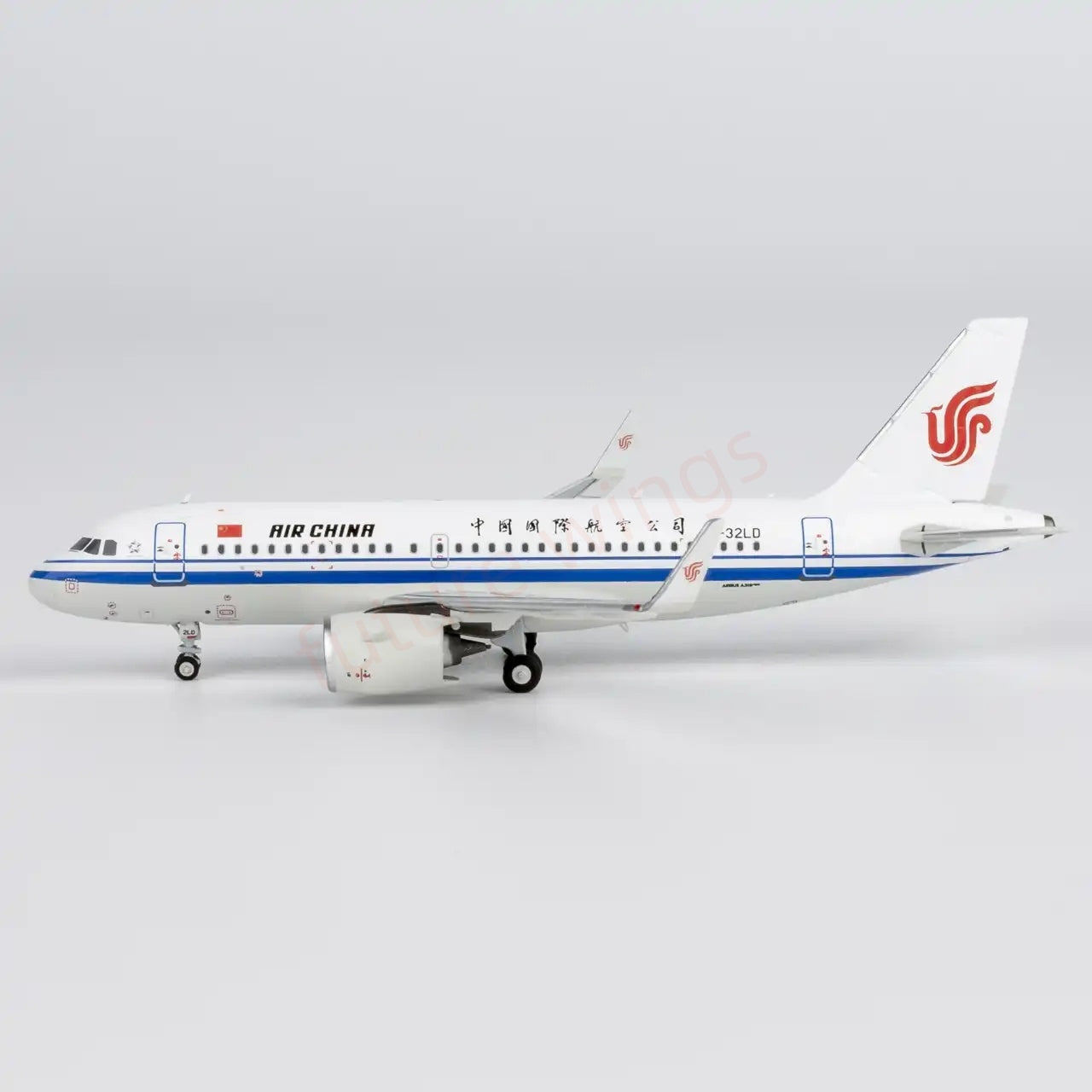 1:400 NG Models NG49037 Air China A319neo B-32LD Aircraft Model+Free Tractor