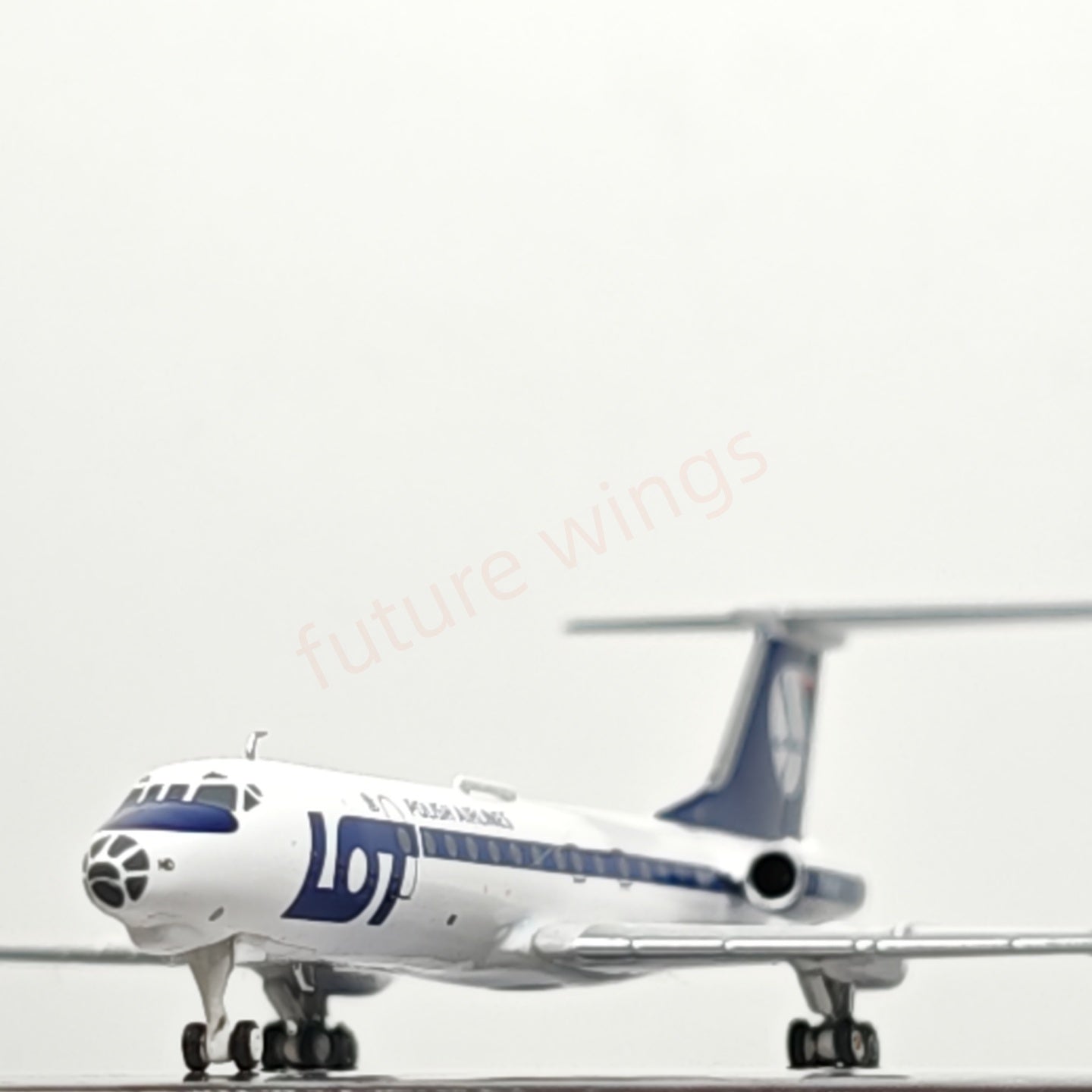 1:400 PandaModel LOT TU-134 SP-LHD Aircraft Model+Free Tractor