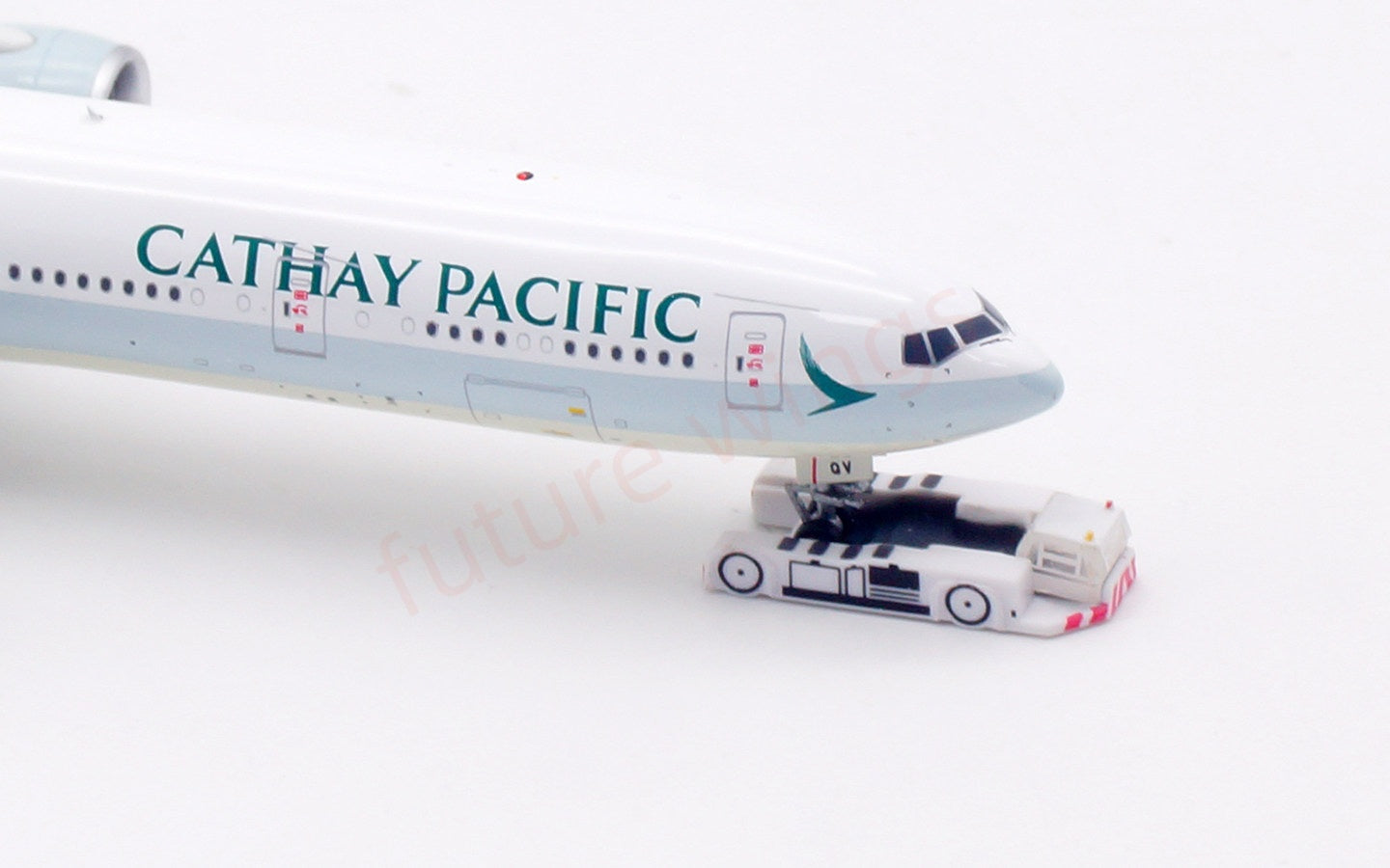 1:400 Aviation400 Cathay Pacific B777-300ER B-KQV Aircraft Model Free Tractor+Stand