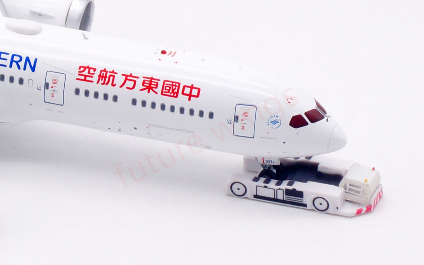 1:400 Aviation400 China Eastern Airlines B787-9 B-227J Free Tractor +Stand