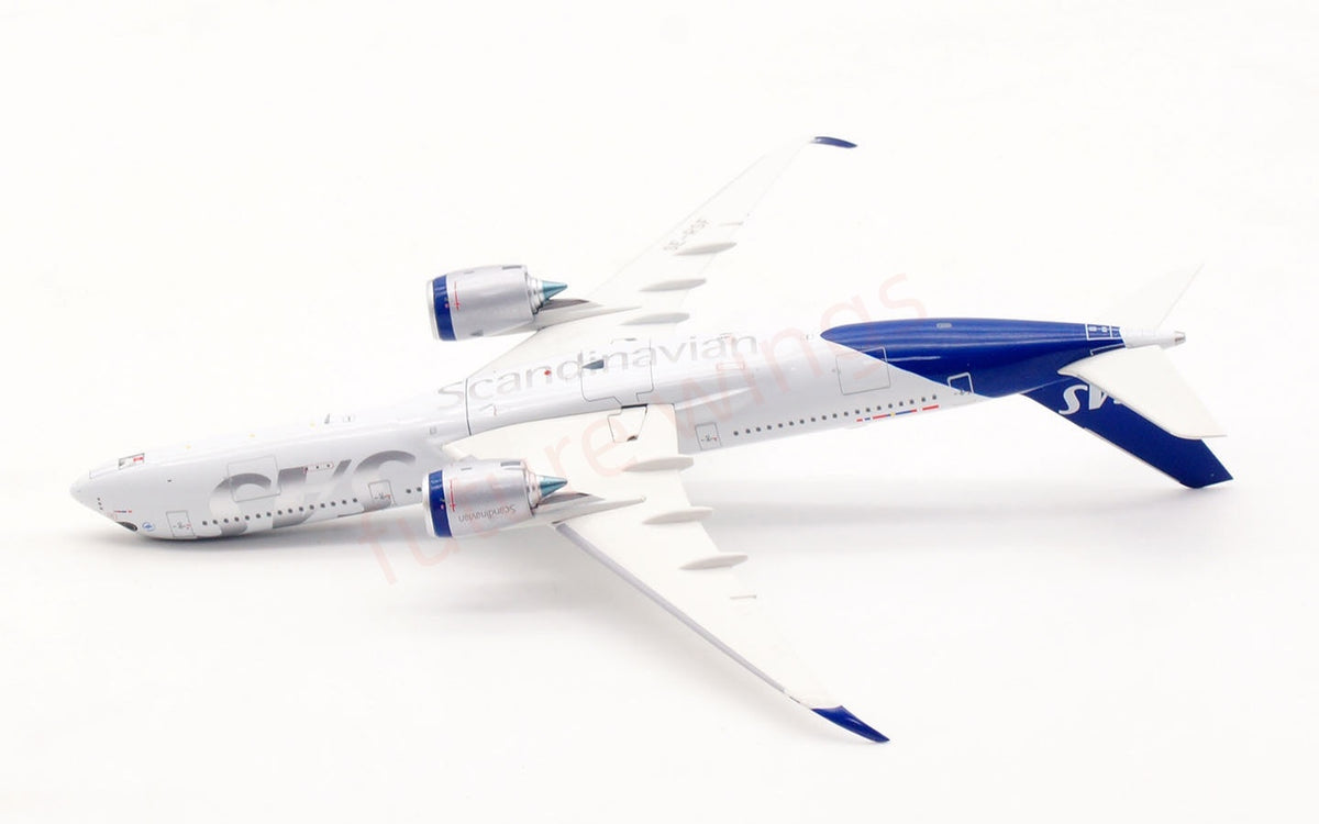 1:400 Aviation400 SAS A350-900 SE-RSF Aircraft Model+Free Tractor and Stand