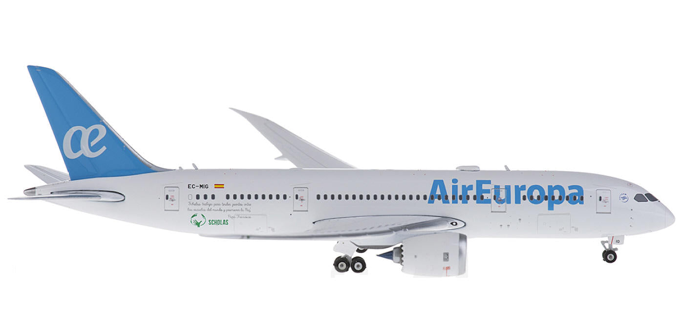 1:400 Phoenix PH11298 Air Europa Boeing 787-8 EC-MIG+Free Tractor