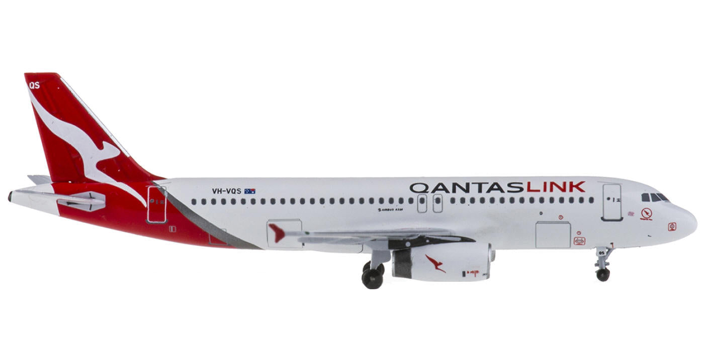 (Rare)1:400 AeroClassics AC19297 Qantas Airbus A320 VH-VQS+Free Tractor