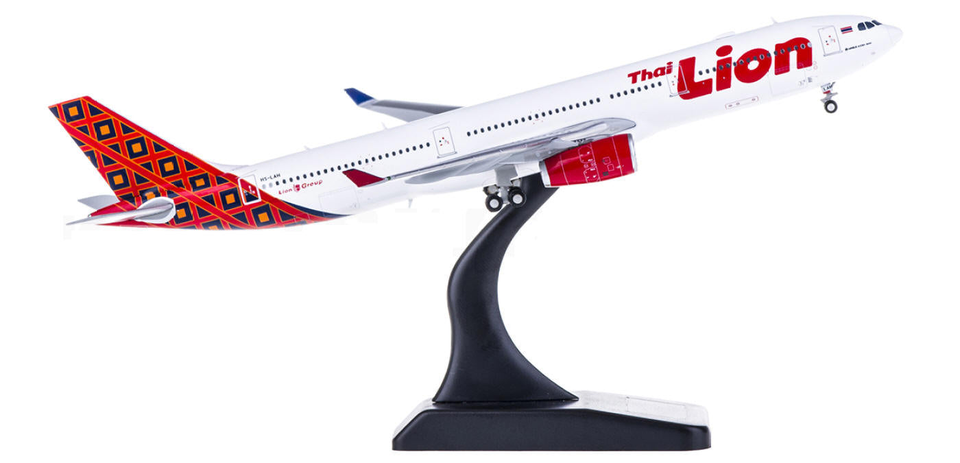 1:400 JC Wings LH4065 Lion Air Airbus A330-300 HS-LAH Free Tractor+Stand