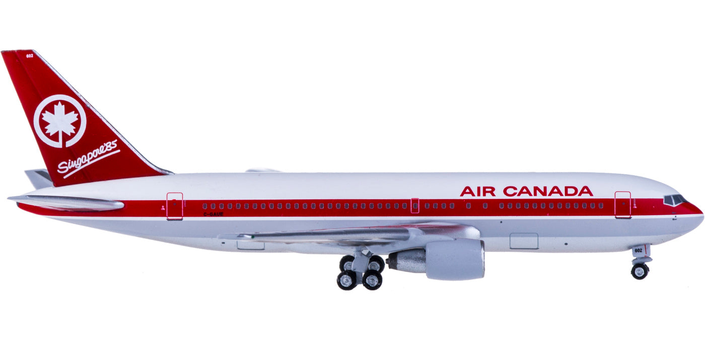(Rare)1:400 AeroClassics AC419393 Air Canada Boeing 767-200 C-GAUE+Free Tractor