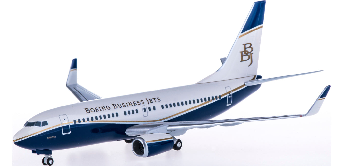 1:200 Hogan Wings HG4371GR Boeing Bussiness Jets Boeing 737-800 BBJ