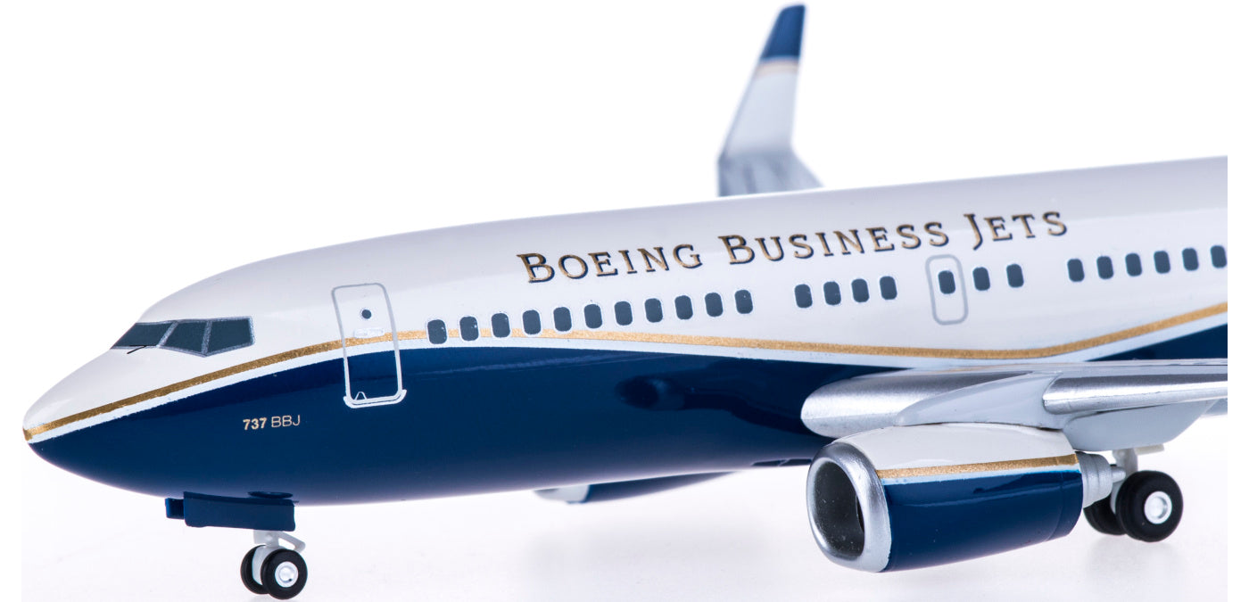 1:200 Hogan Wings HG4371GR Boeing Bussiness Jets Boeing 737-800 BBJ