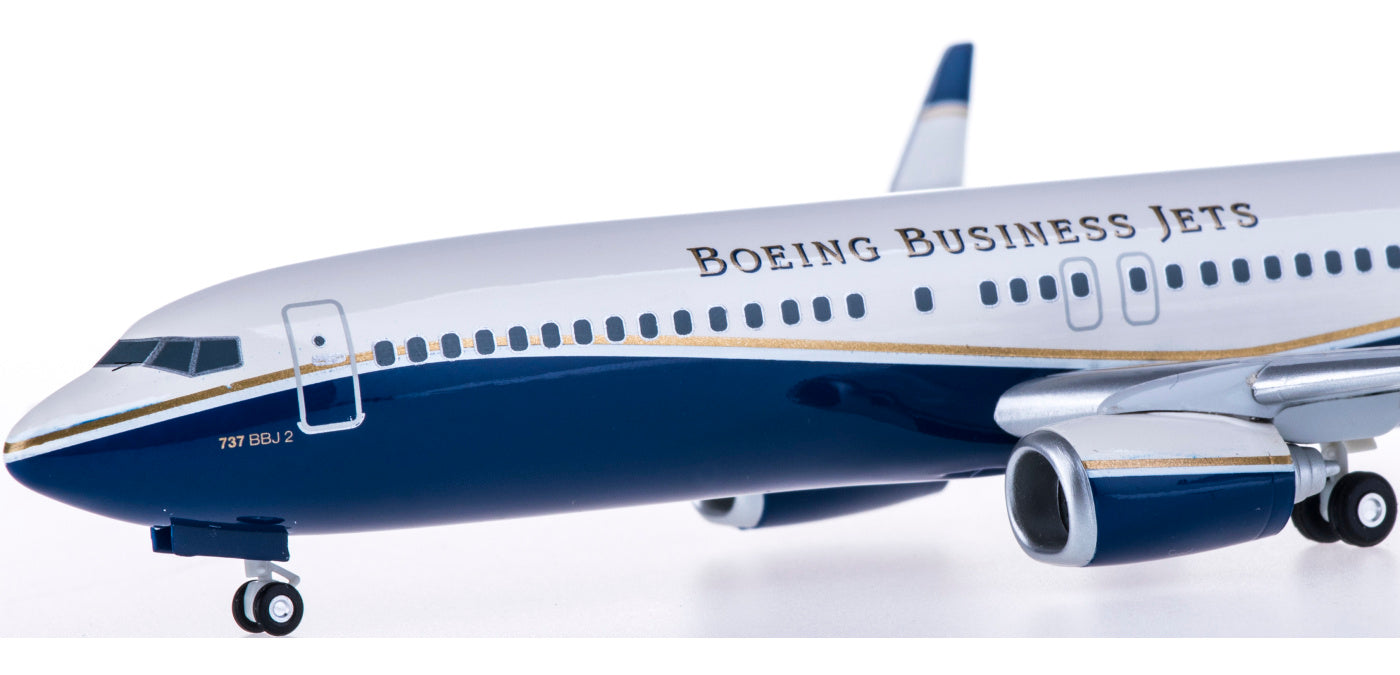 1:200 Hogan Wings HG4388GR Boeing Bussiness Jets Boeing 737-800 BBJ2