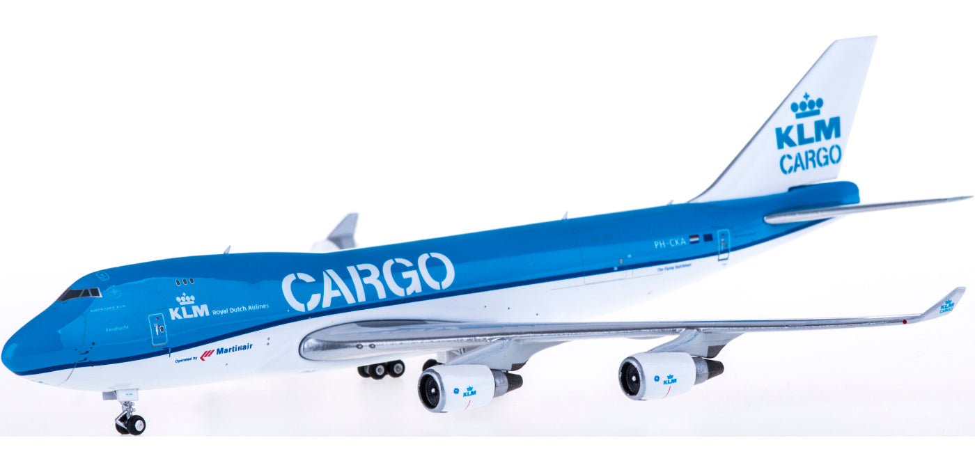 1:400 Phoenix PH04232 KLM Cargo Boeing 747-400 PH-CKA+Free Tractor