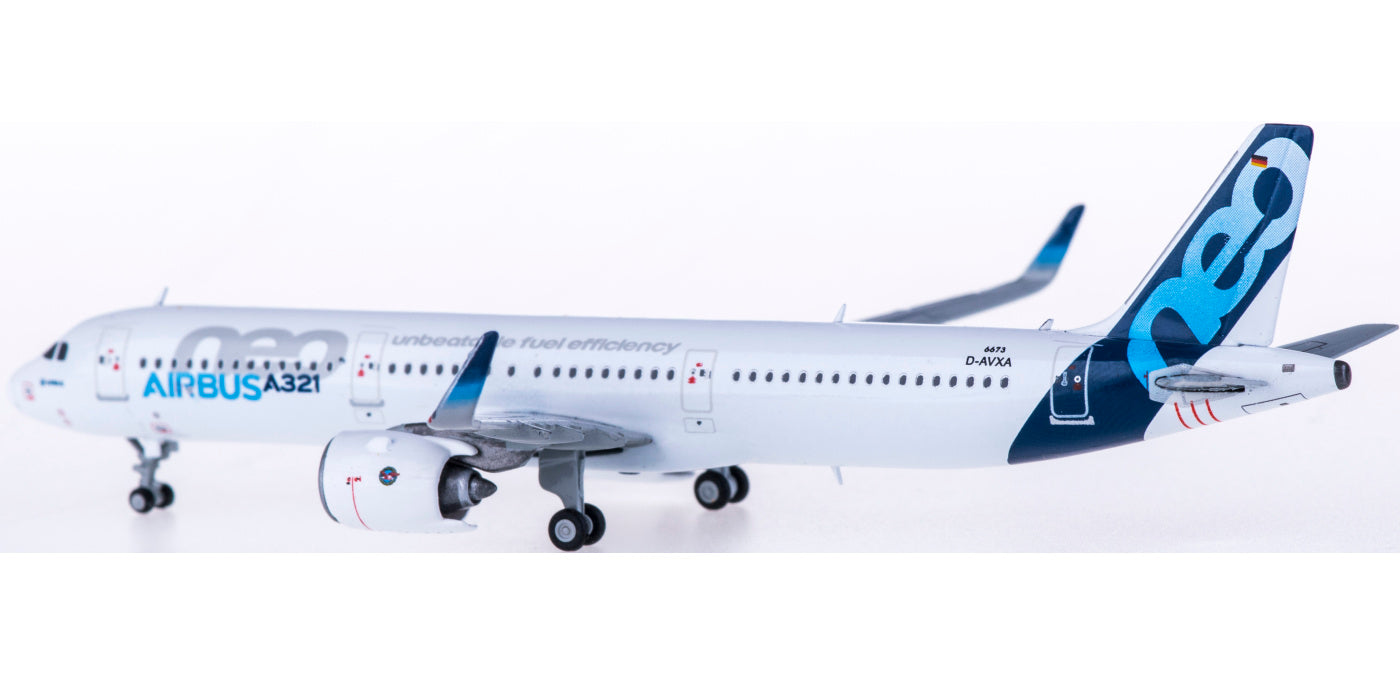 1:400 JC Wings LH4088 Airbus House Color A321neo D-AVXA Free Tractor+Stand