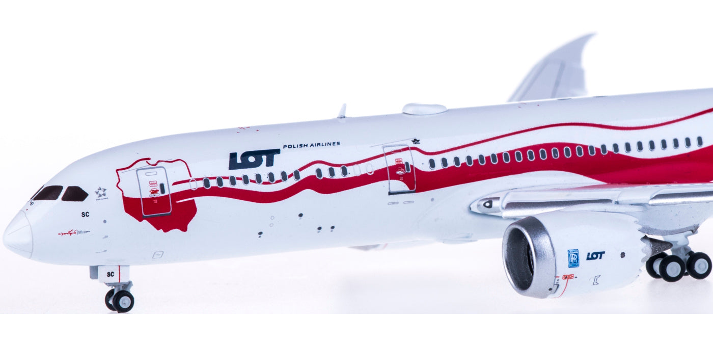 1:400 JC Wings XX4062A LOT Boeing 787-9 SP-LSC 100years "Flaps Down" Free Tractor+Stand