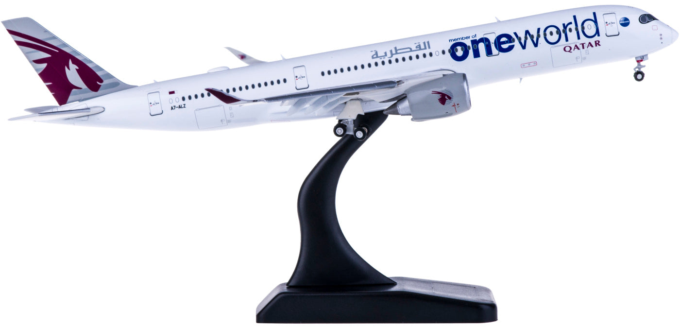 1:400 JC WingsXX4047A Qatar Airways Airbus A350-900 A7-ALZ "Flaps Down"Aircraft Model Free Tractor+Stand