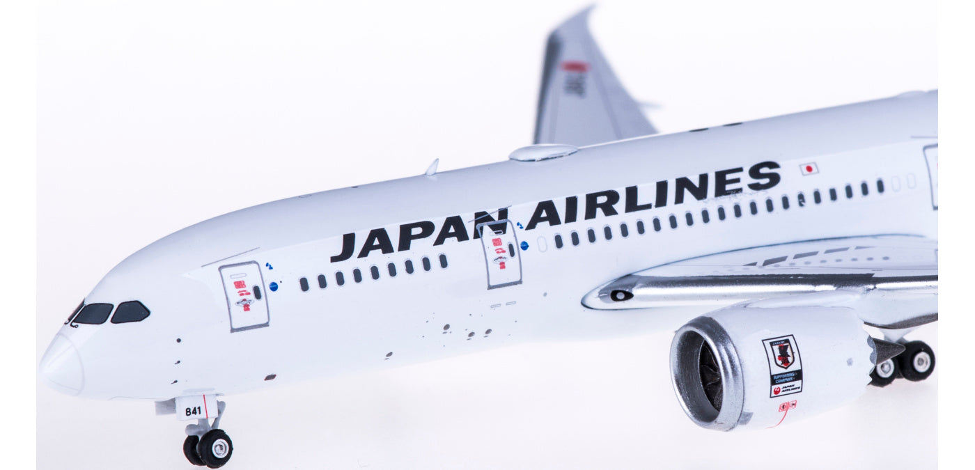 1:400 Phoenix PH04251 Japan Airlines Boeing 787-8 JA841J Free Tractor+Stand