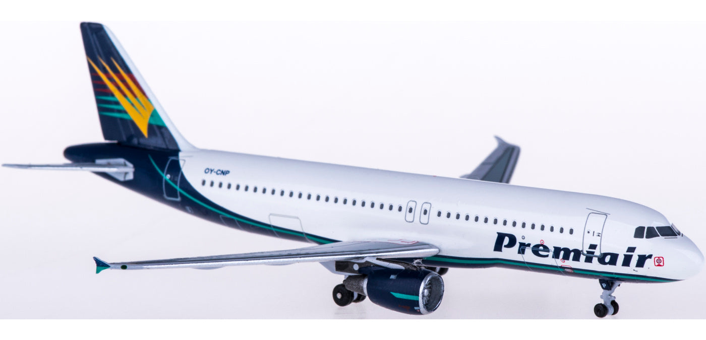 (Rare)1:400 AeroClassics AC4OYCNP Premiair Airbus A320 OY-CNP+Free Tractor