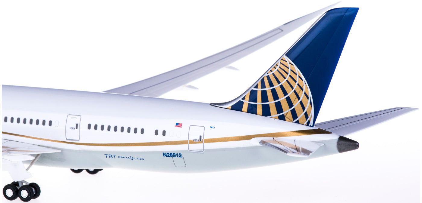 1:200 Hogan Wings HG10611GR United Airlines Boeing 787-9 N28912