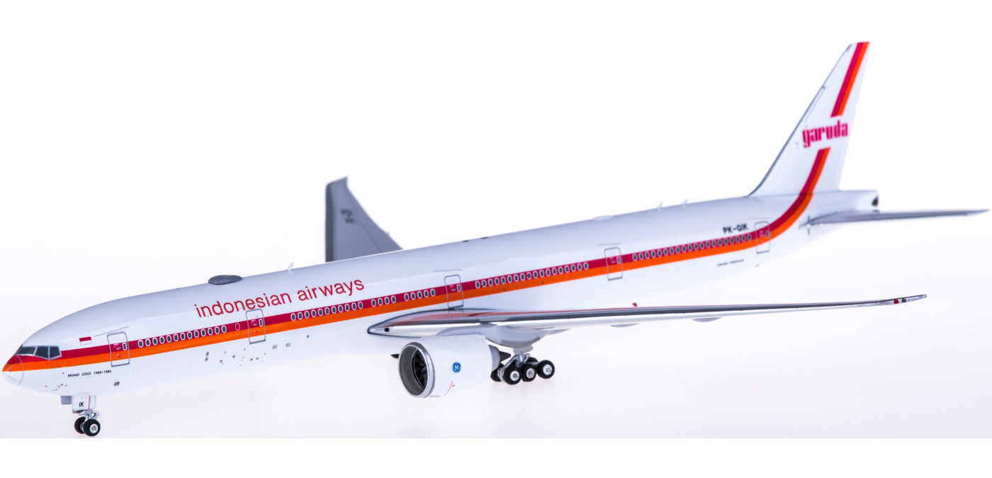 1:400 Phoenix PH11531 Garuda Indonesia Boeing 777-300ER PK-GIK Free Tractor+Stand