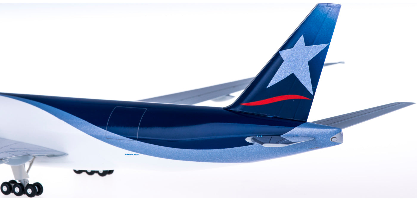 1:200 Hogan Wings HG2506GR LAN Airlines Boeing 777-200F Cargo