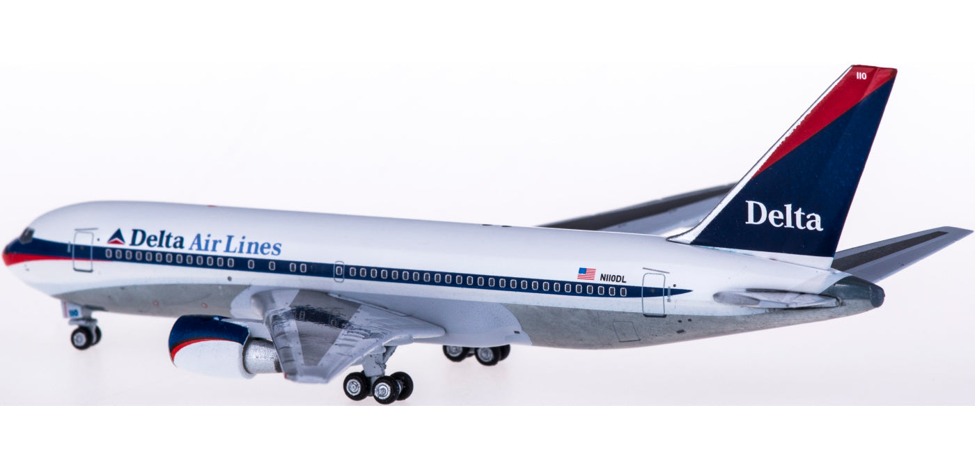(Rare)1:400 AeroClassics AC419583 Delta Air Lines Boeing 767-200 N110DL+Free Tractor