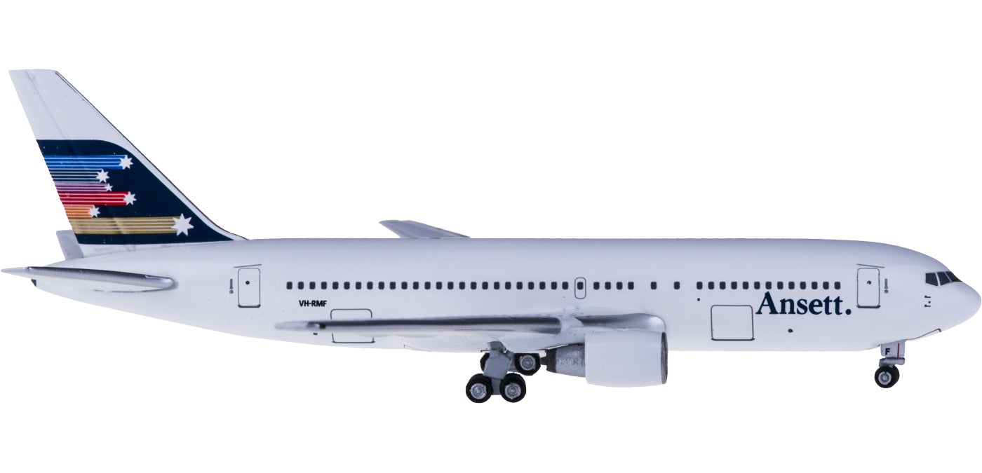 (Rare)1:400 AeroClassics AC419651 Ansett Australia Boeing 767-200 VH-RMF+Free Tractor