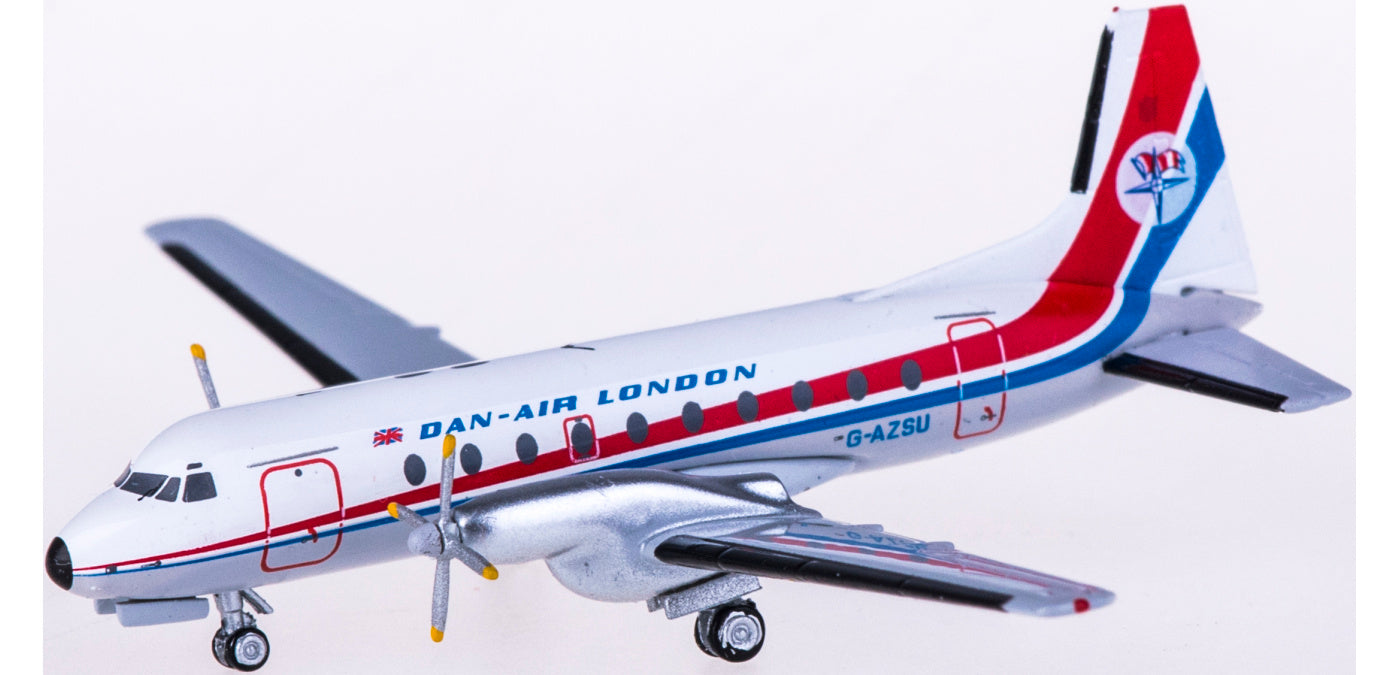 (Rare)1:400 AeroClassics AC419674 Dan-Air Hawker Siddeley HS 748 G-AZSU+Free Tractor