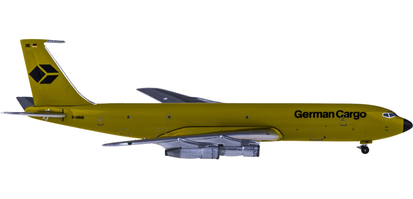 (Rare)1:400 AeroClassics AC419691 German Cargo Boeing 707-300 D-ABUE+Free Tractor