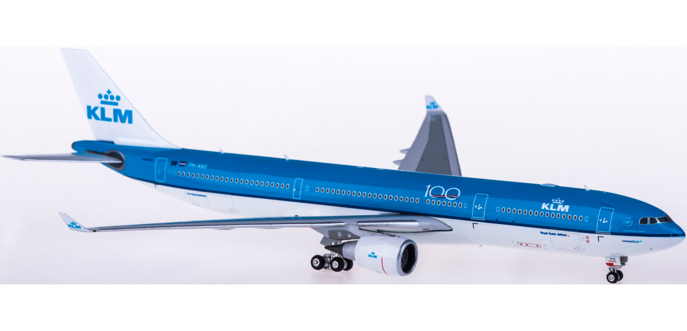 1:400 Phoenix PH11592 KLM Airbus A330-300 PH-AKE Free Tractor+Stand