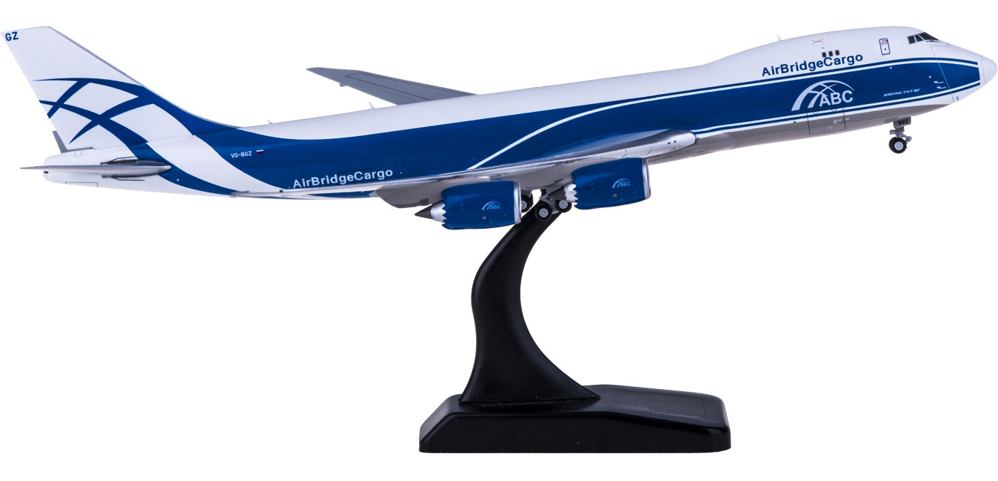 1:400 JC Wings XX4162 AirBridgeCargo Boeing 747-8F VQ-BGZ Free Tractor+Stand