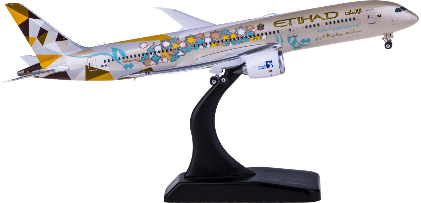 1:400 Phoenix PH04312 Etihad Airways Boeing 787-9 A6-BLI Free Tractor+Stand