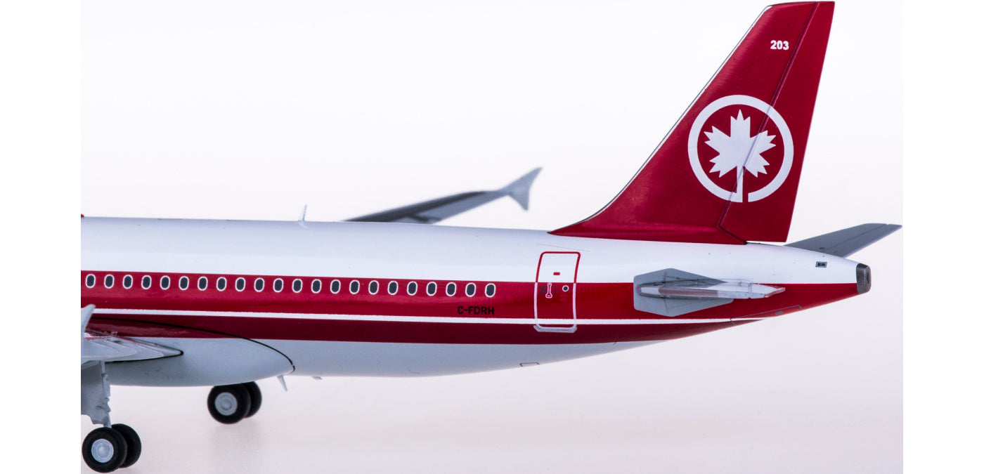 1:200 JC WingsXX2288 Air Canada Airbus A320 C-FDRH