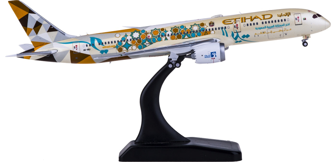 1:400 JC Wings XX4212 Etihad Airways Boeing 787-9 Dreamliner A6-BLI Free Tractor+Stand
