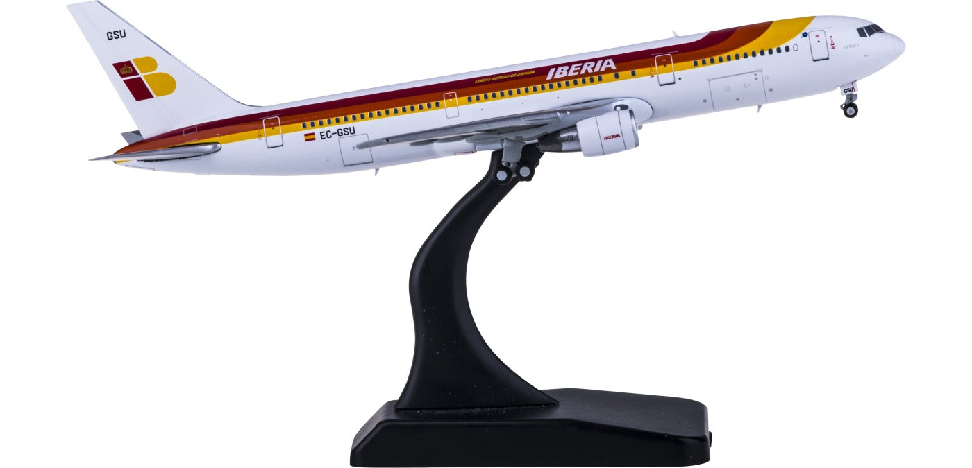 1:400 JC Wings XX4260 Iberia Boeing 767-300ER EC-GSU Free Tractor+Stand