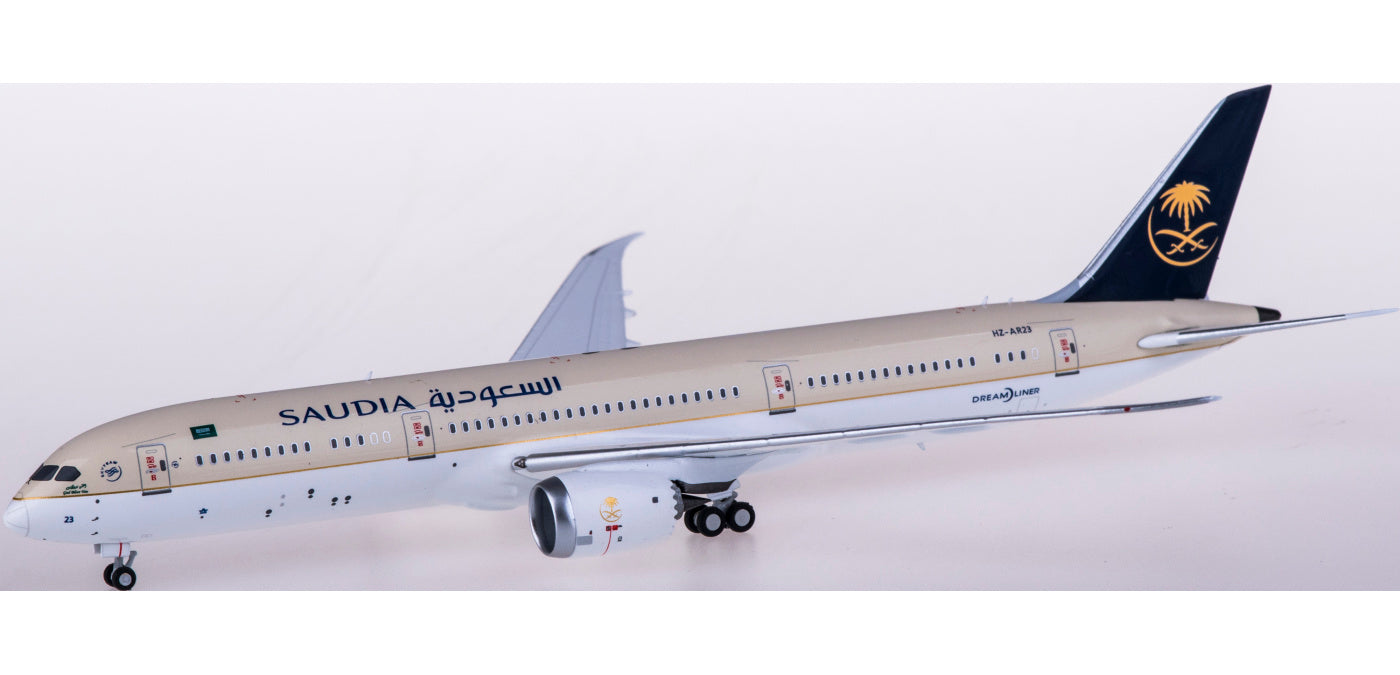 1:400 NG Models NG55059 Saudia Boeing 787-9 HZ-AR23+Free Tractor