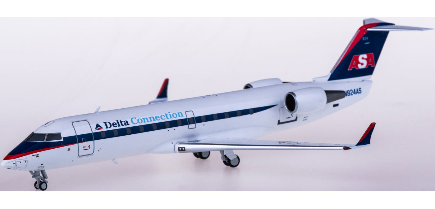 1:200 NG Models NG52039 Delta Air Lines Bombardier CRJ200ER N824AS