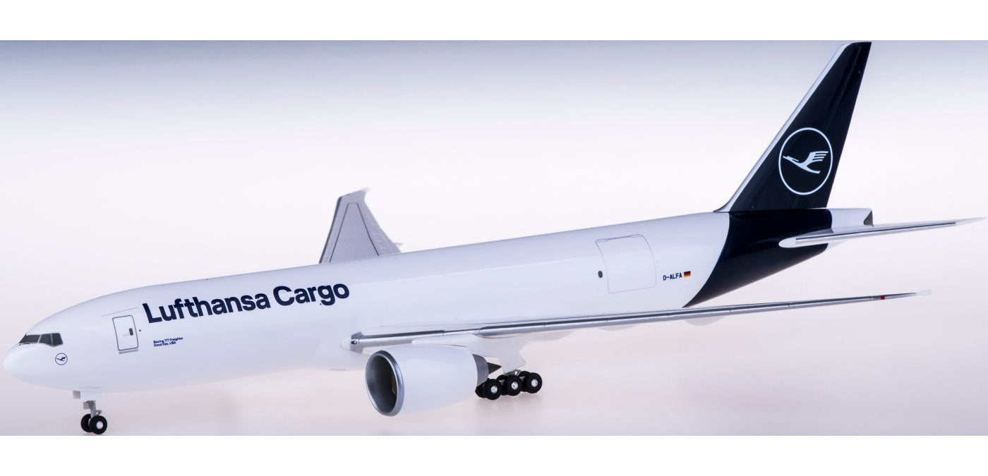 1:200 Hogan Wings LW200DLH004 Lufthansa Cargo Boeing 777-200LRF D-ALFA